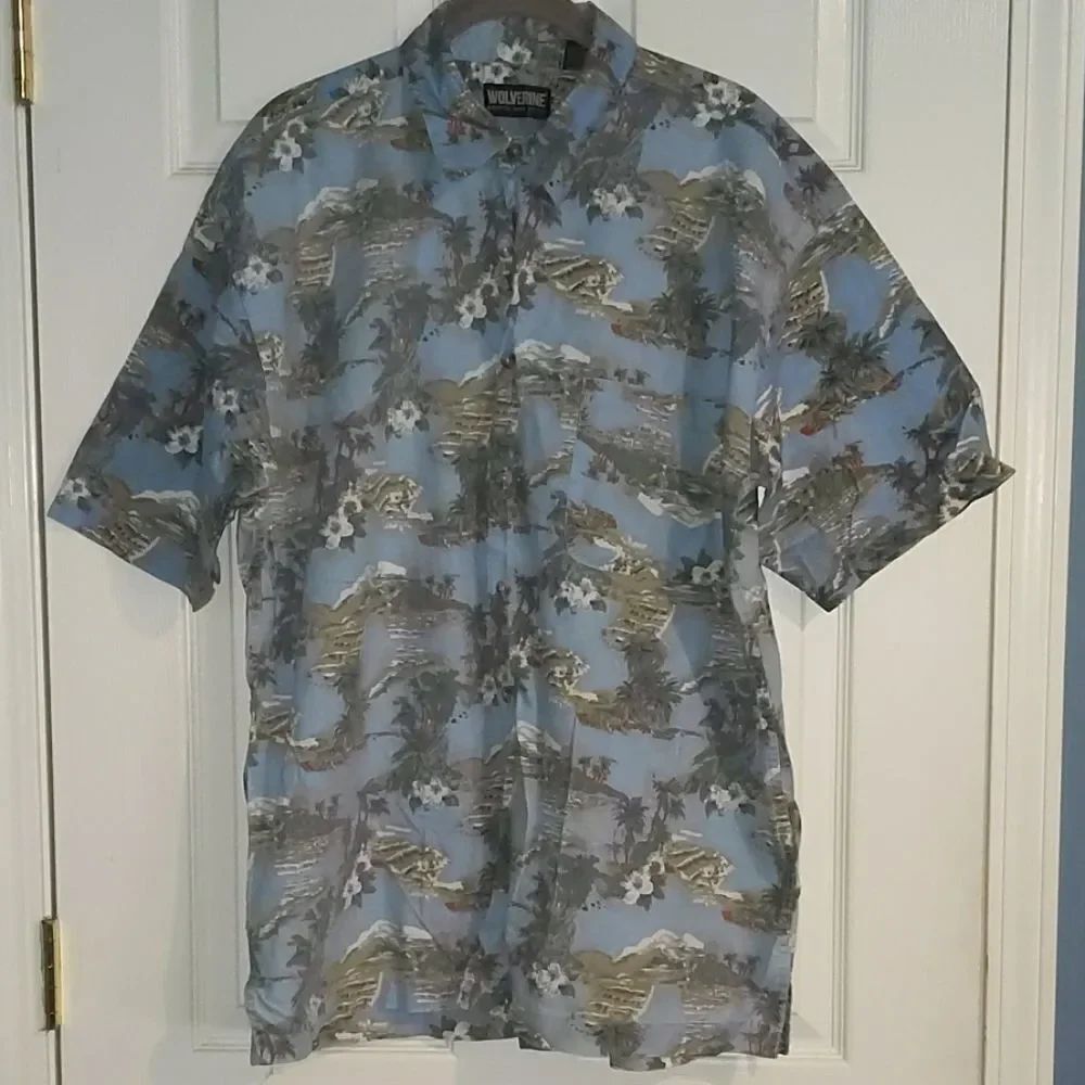 Wolverine boots and gear Hawaiian shirt Sz L